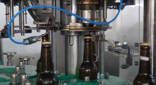 Dây chuyền đóng nắp chai bia - Tự Động Hóa Vinasandai - Công Ty CP Thương Mại Khoa Học Kỹ Thuật Vinasandai